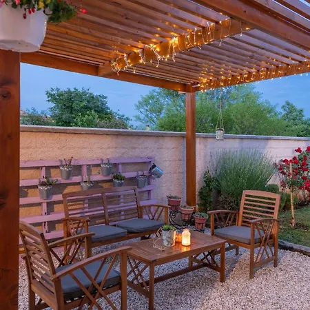 Holiday home Gorgeous In With Wifi Puntera