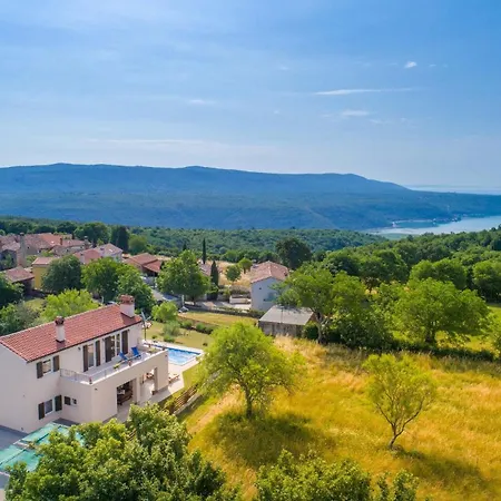 Gorgeous In With Wifi Holiday home *