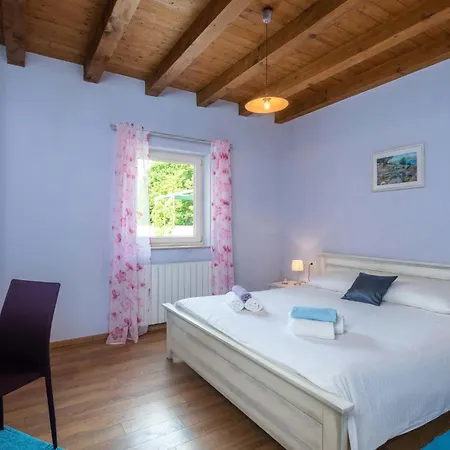 Gorgeous In With Wifi Holiday home